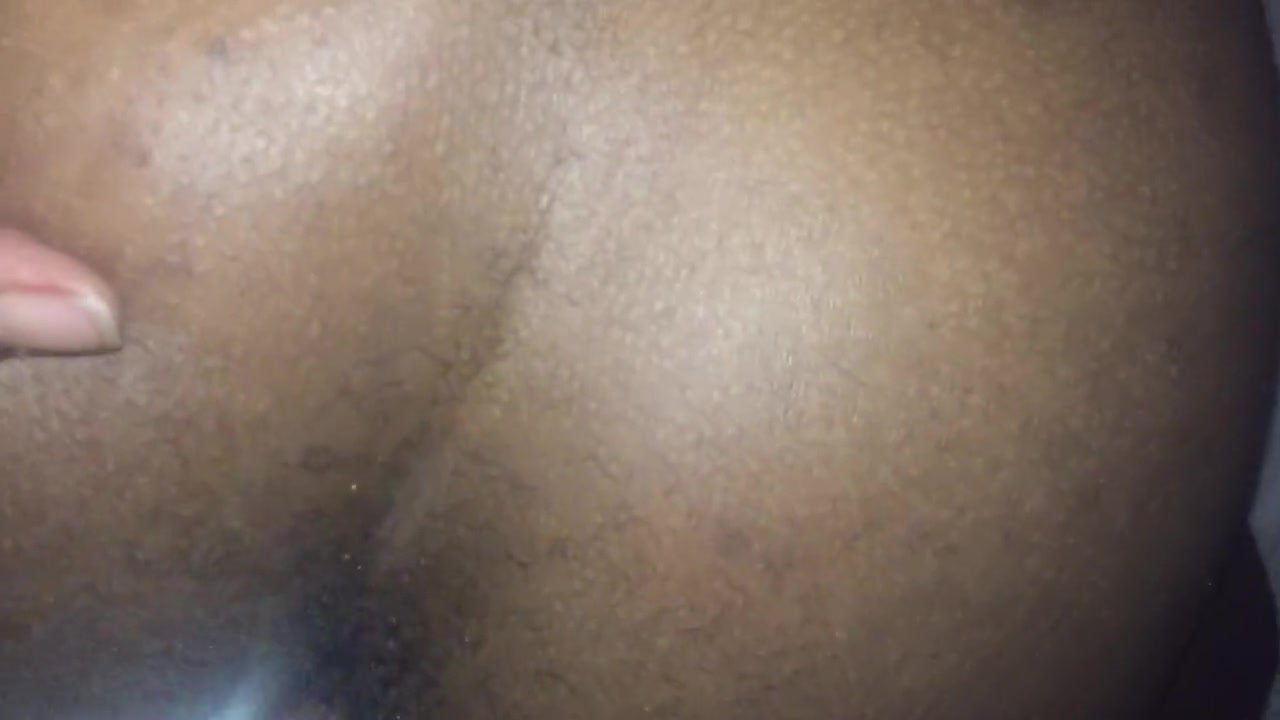 Thug gets pegged