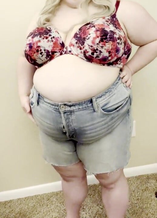 tight shorts in fat belly