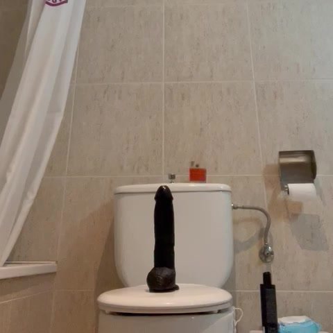 Poppers and dildo - video 2