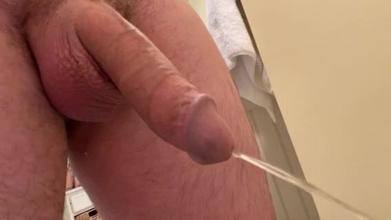 Pissing with full bladder