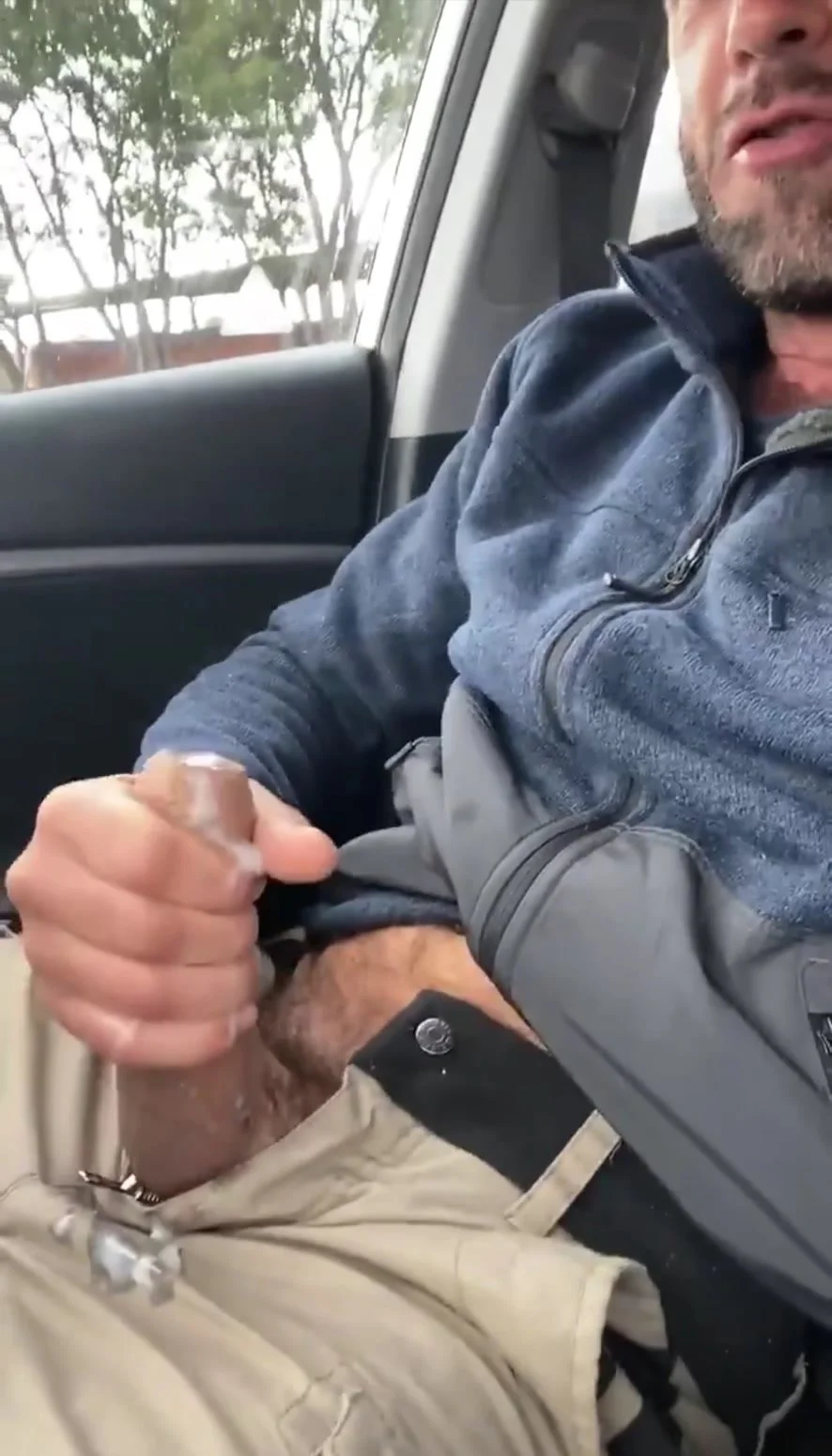 Hot Aussie daddy wanks and cums in his car - ThisVid.com