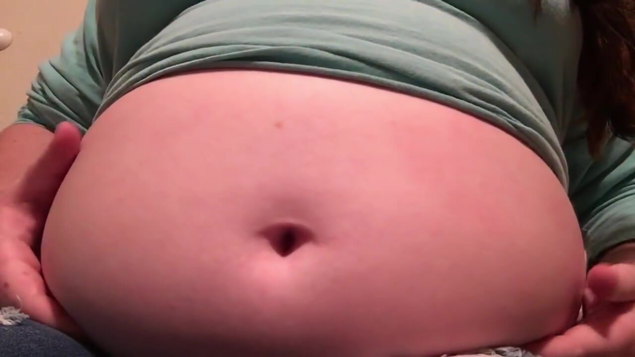 Video: Stuffed/bloated belly girl #5 - ThisVid.com