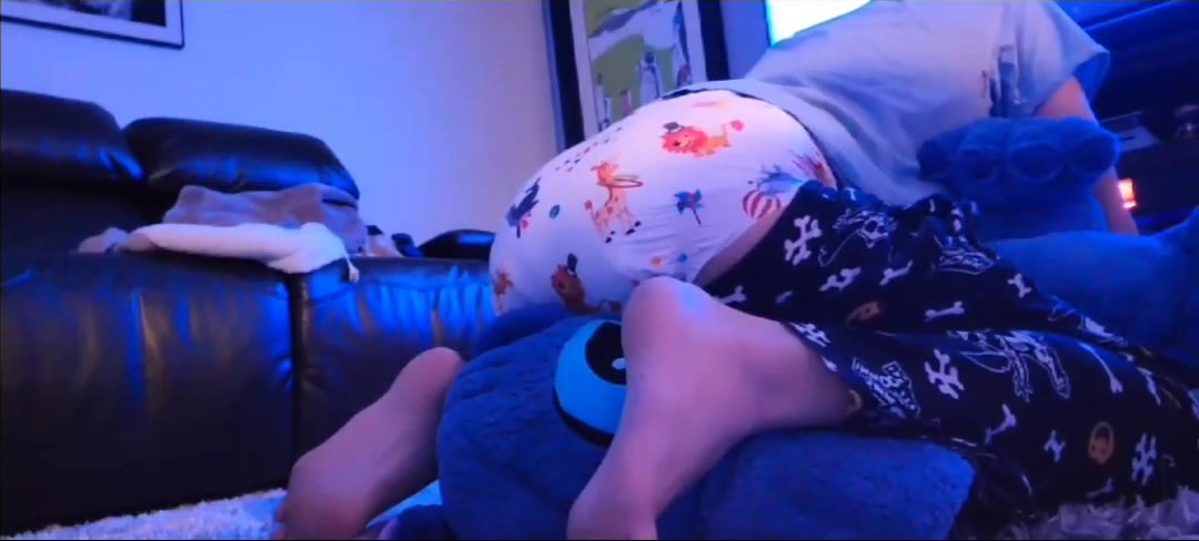 FemBoy messes and sits in it