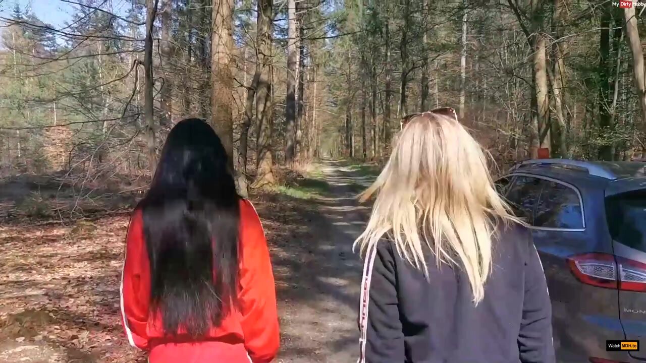 2 wonderful German women woods pee 288