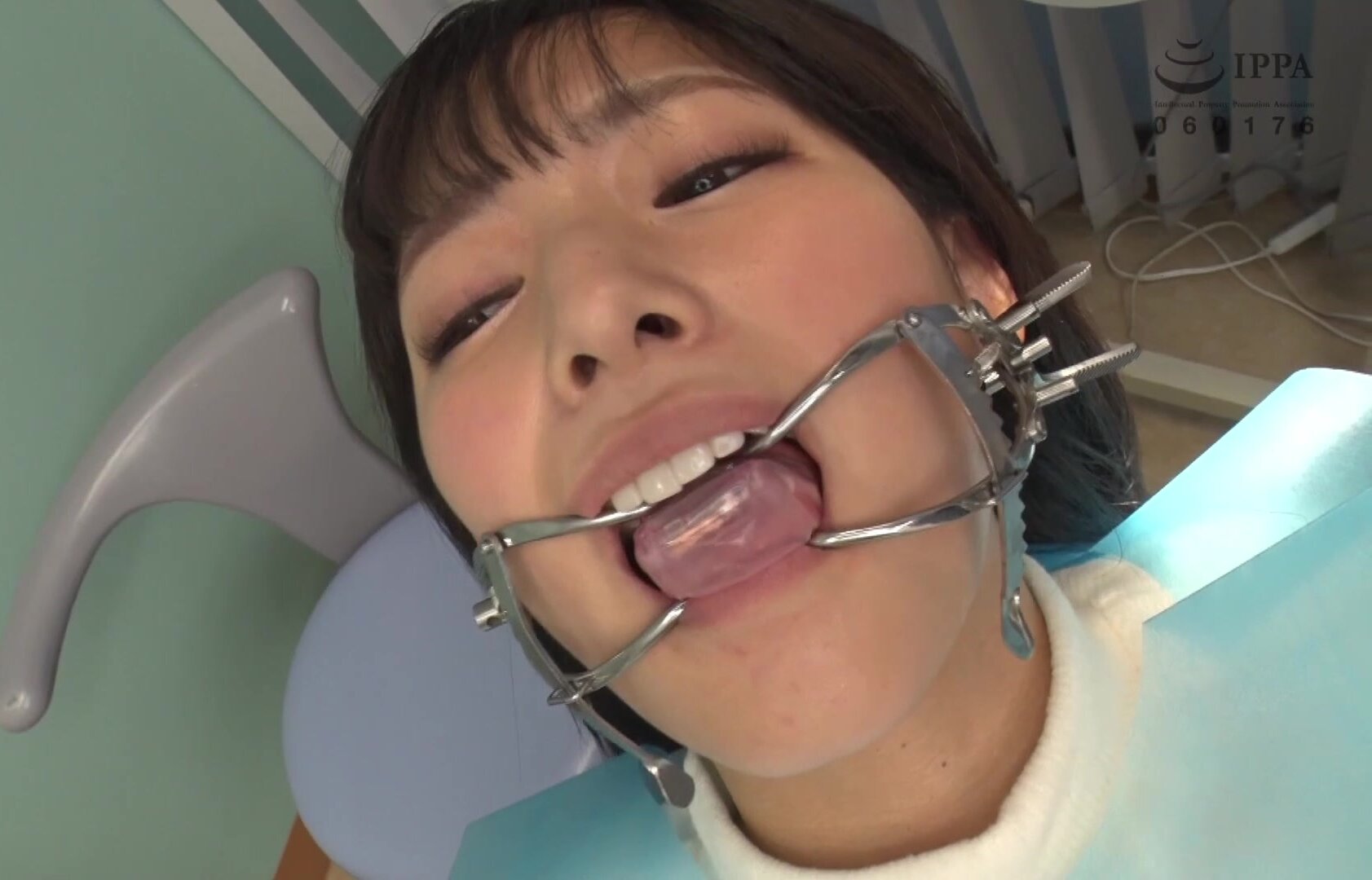 Mouth Is Developed By A Pervert Lesbian Dentist PV