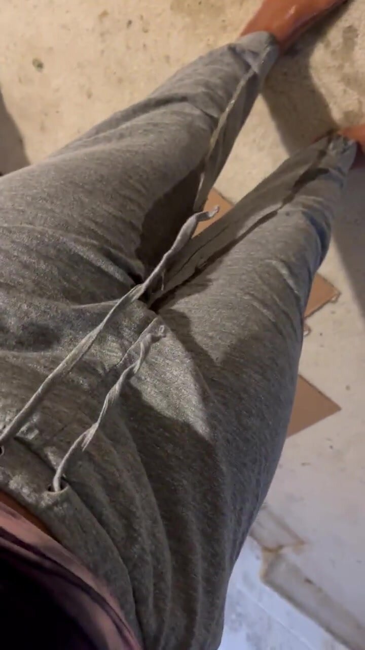 Ebony pees gray pants 1