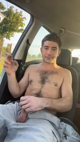 Hairy Stud in his car