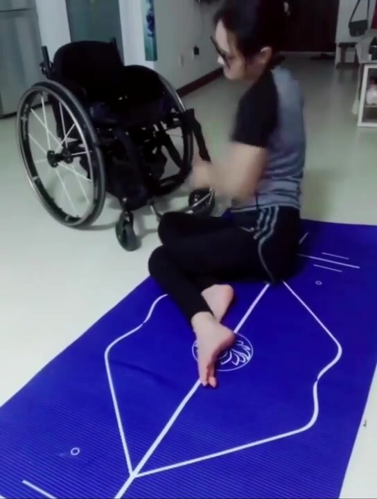 paraplegic feet - video 2