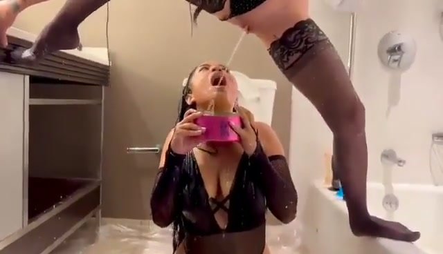 lesbians long piss in mouth
