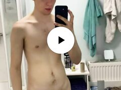 Fit young uk lad wanking