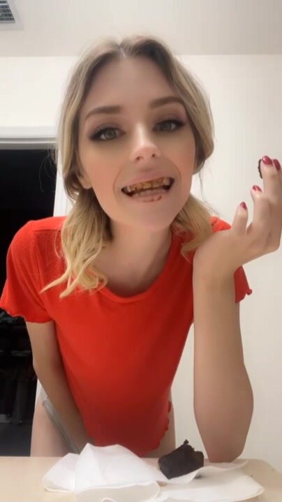 Blonde Teen Plays With Shit