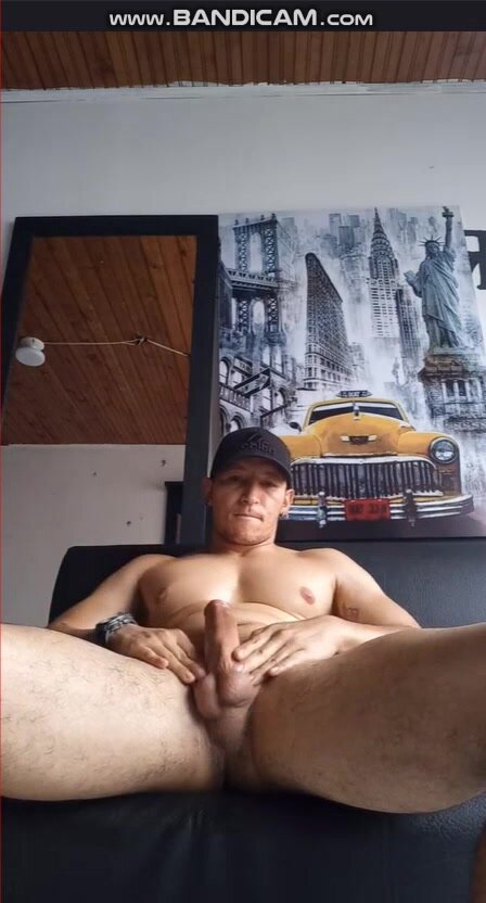 stocky colombian dilf 30s wanking to loud str8 porn