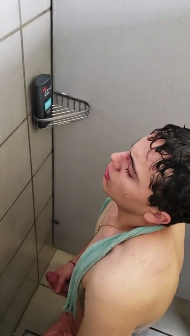 jerking off in shower stall