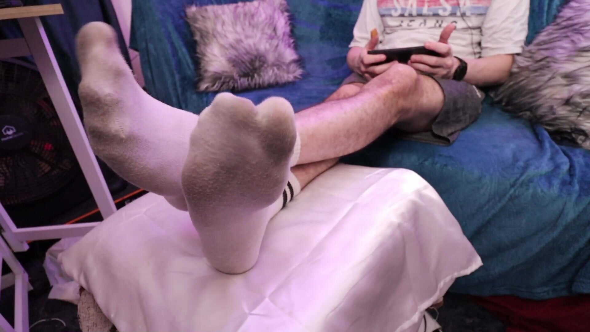 Smelly Socks And Feet POV - Toe Wiggle