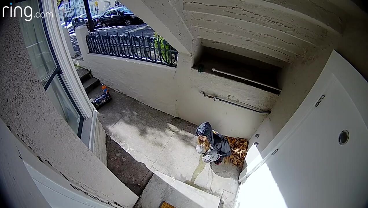 Homeowners ring cam catches random lady pissing by door