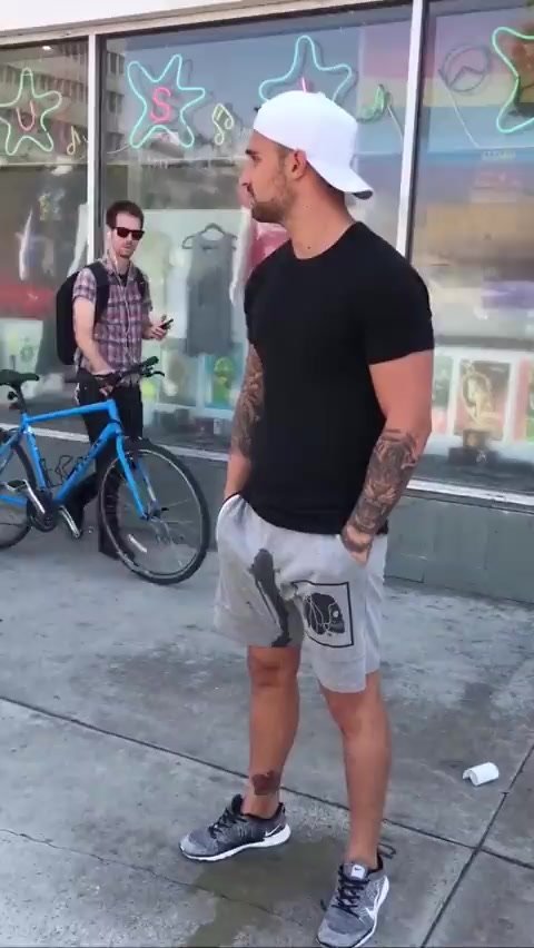 popular youtuber pees his pants in public