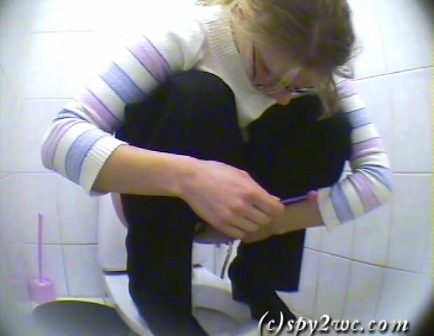 Beautiful Russian woman spy wc pee 584