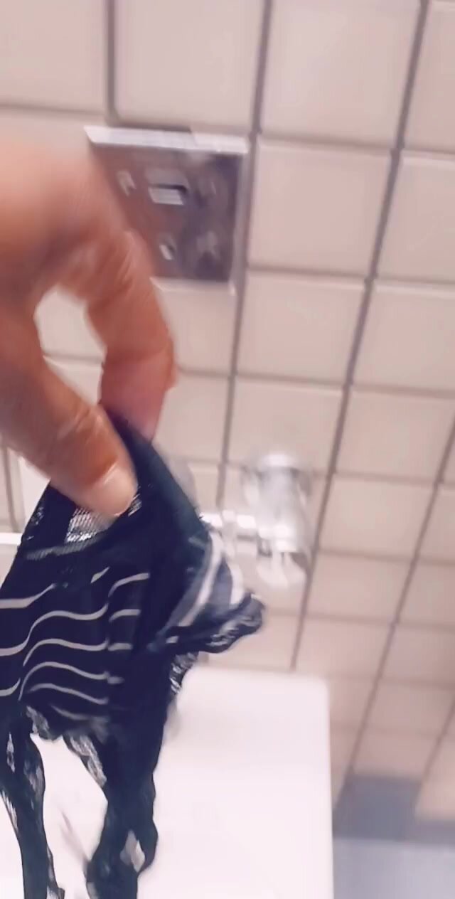 Dirty girl flushing panty