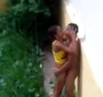 Straight couple caught fucking outside - video 2