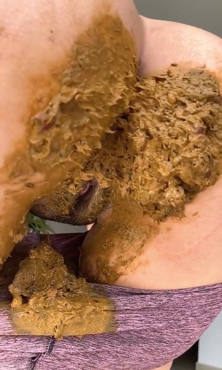 wonderful slow motion view of a dirty female ass