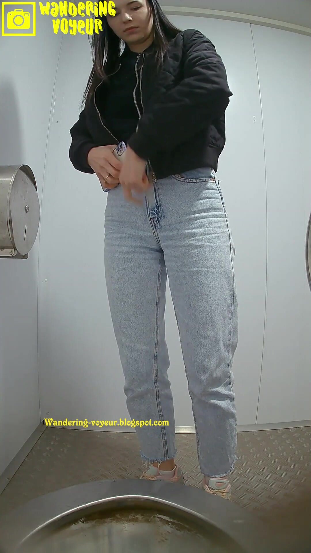 Public Toilet Pee 21. (Sexy Girl)