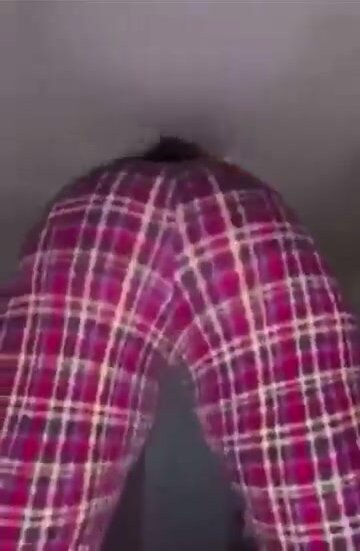 Girl  with the plaid leggings back at it again!