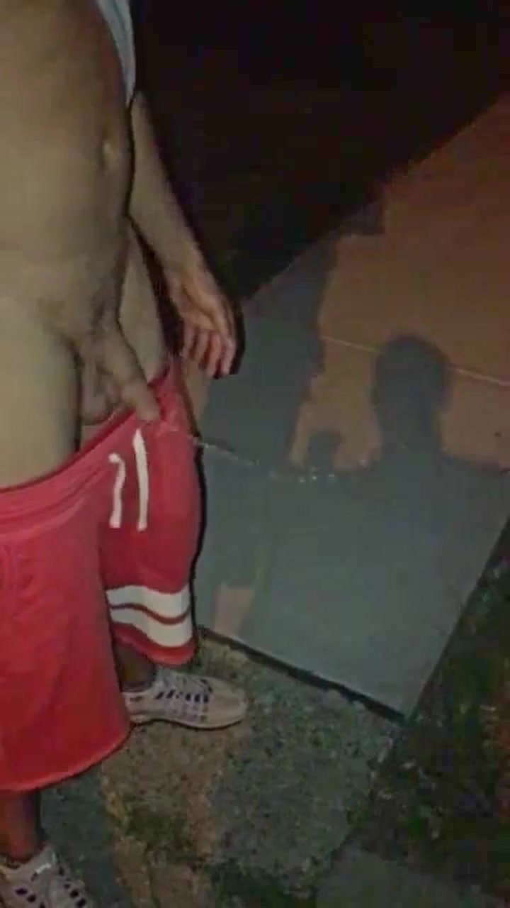 Pissing for friend