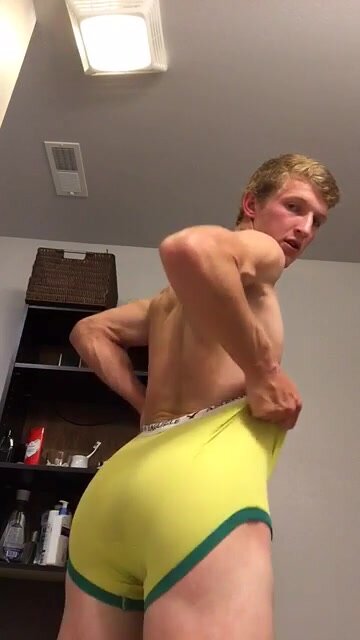 Sexy Blond Straight Guy Shows Asshole