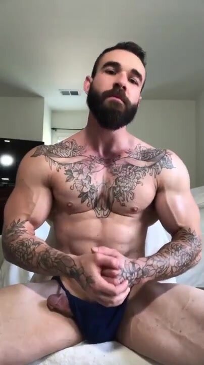 Handsome Tattooed Muscle Hunk Flexes & Pleasures Himsel