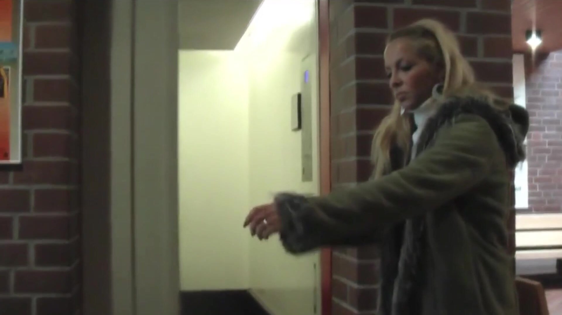 Jasmina pulls several locked doors, pees in elevator
