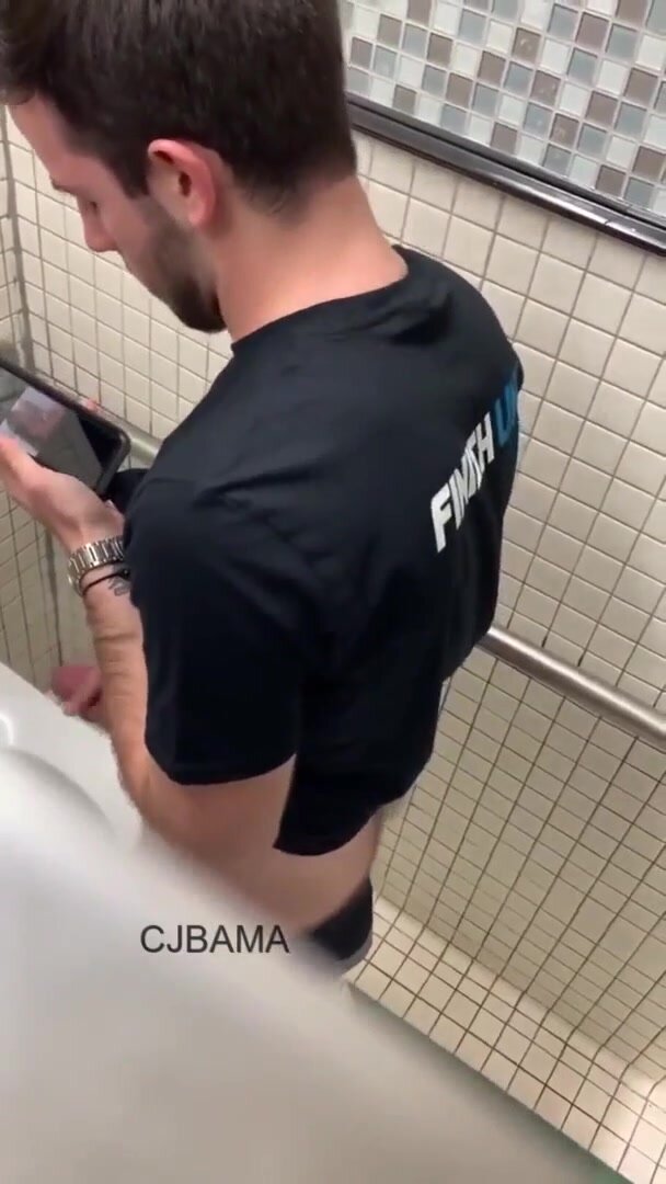 spy piss - video 10