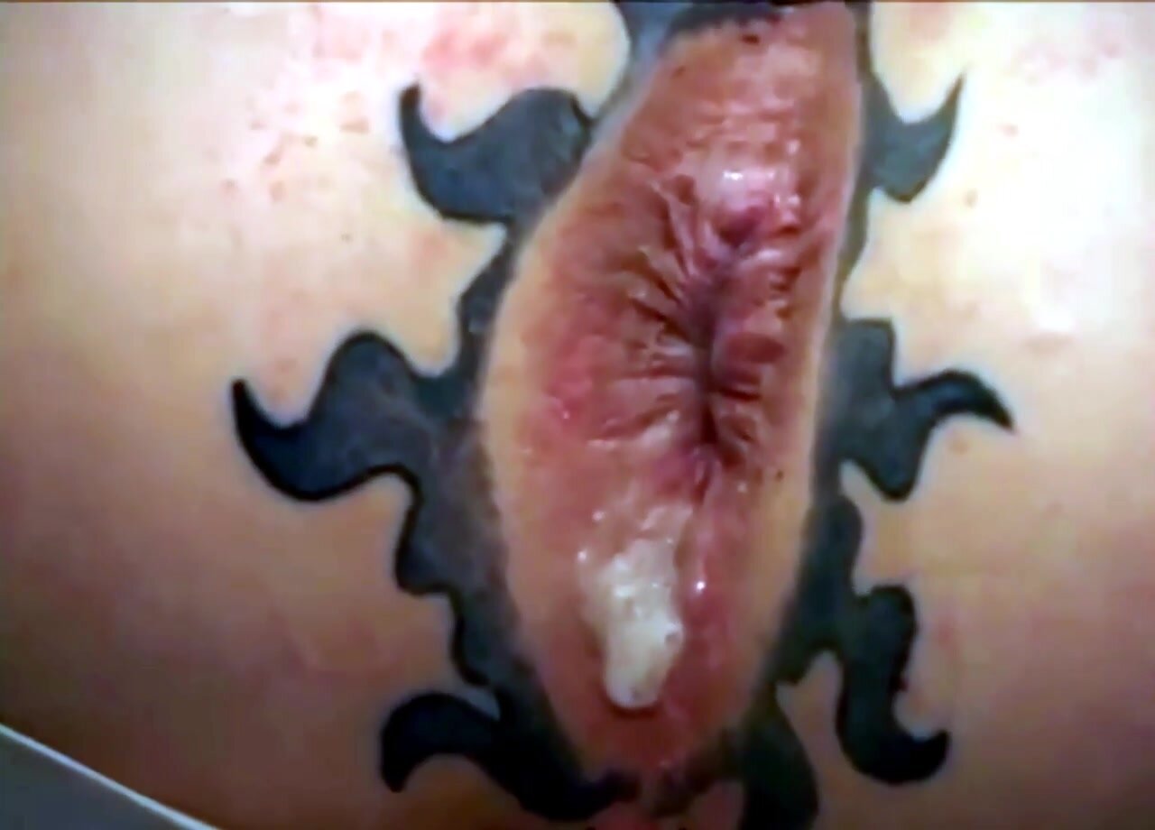 Tattooed rosebud asshole felched and drilled