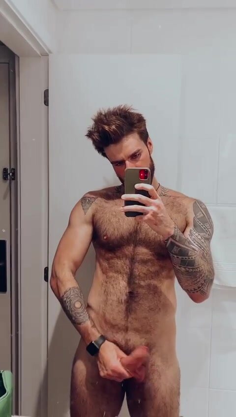 Hairy ginger show off