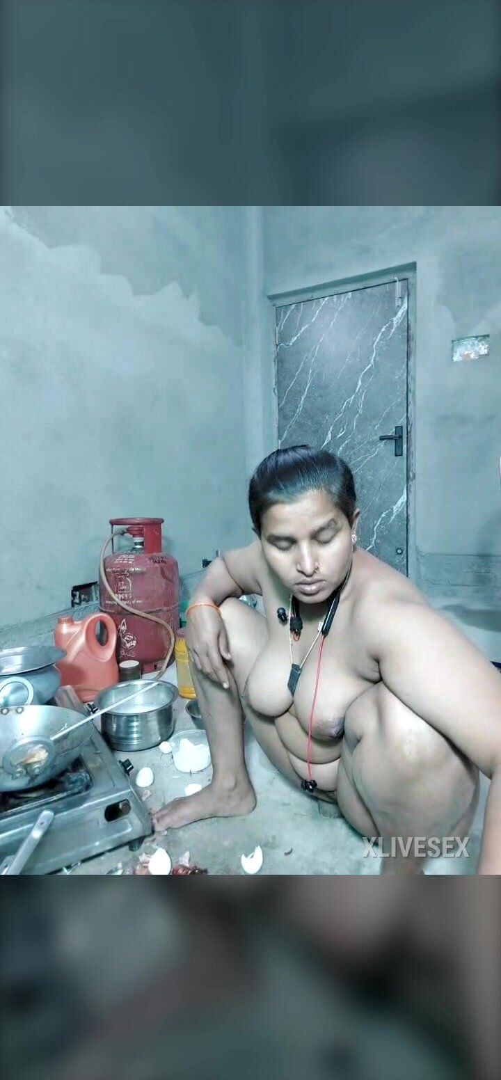 Savita randi making food