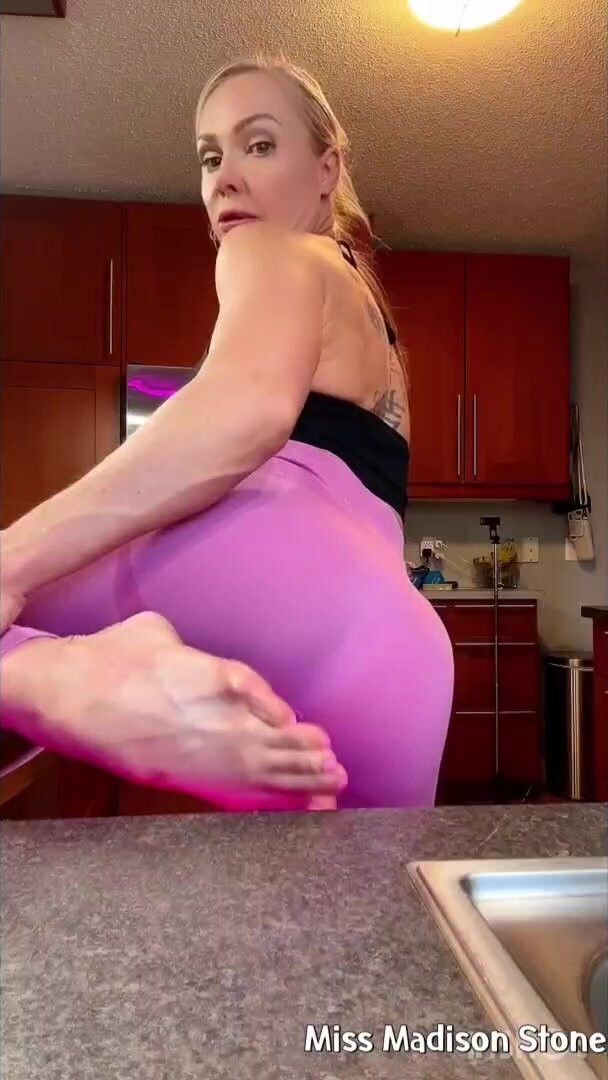 sexy fart - video 16
