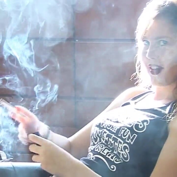 heavy smoker - video 5