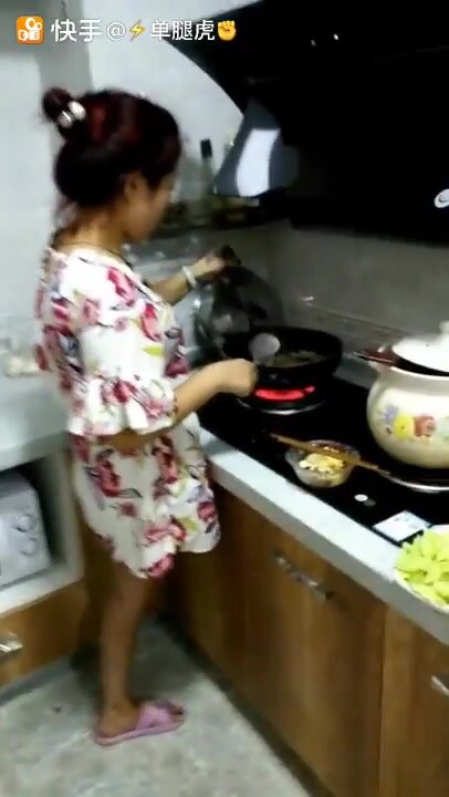 LAE cooking
