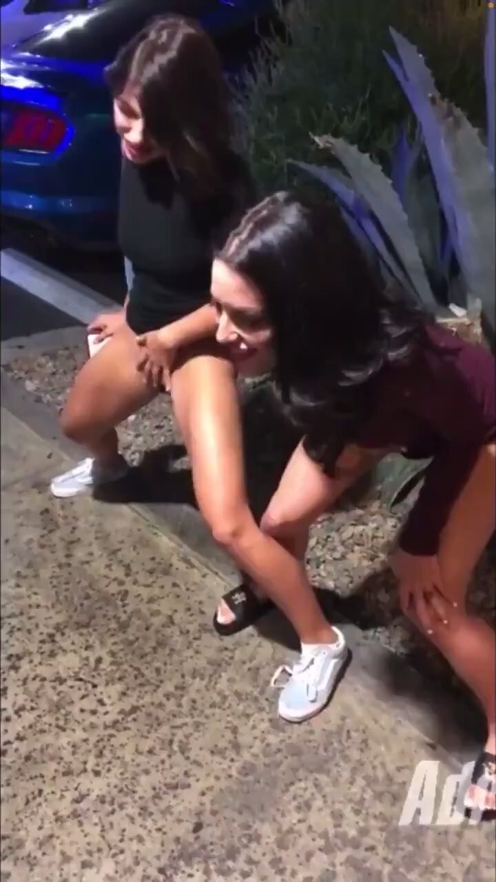 Hot Friends Piss on the Streets 2