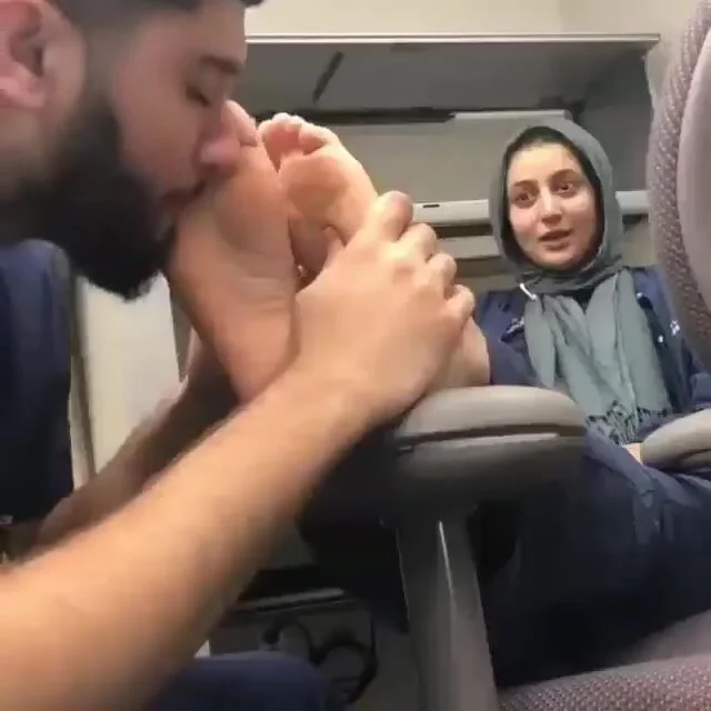 Arabian Girl Feet - Sniffing arab girl feet - ThisVid.com em inglÃªs